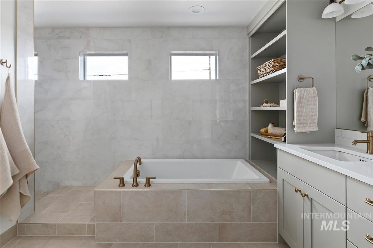 2527 East Cavern Drive Meridian, ID 83642 - Photo 28 of 41