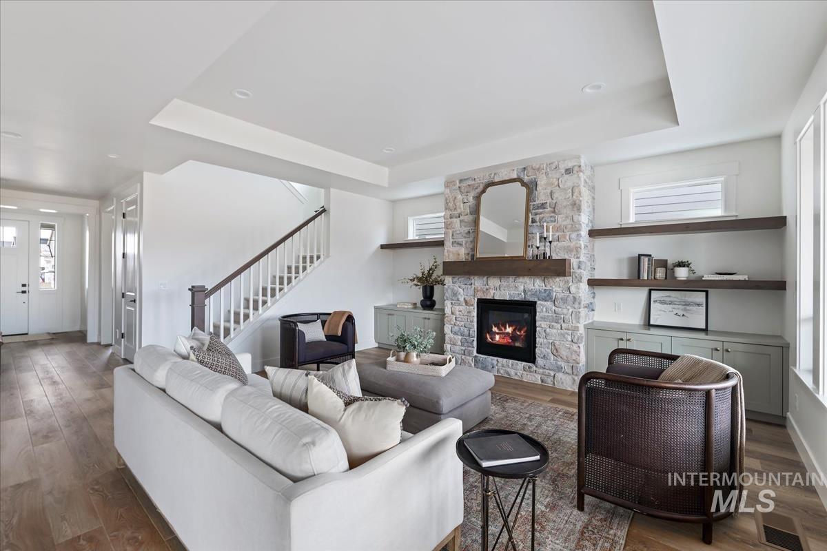 2527 East Cavern Drive Meridian, ID 83642 - Photo 5 of 41