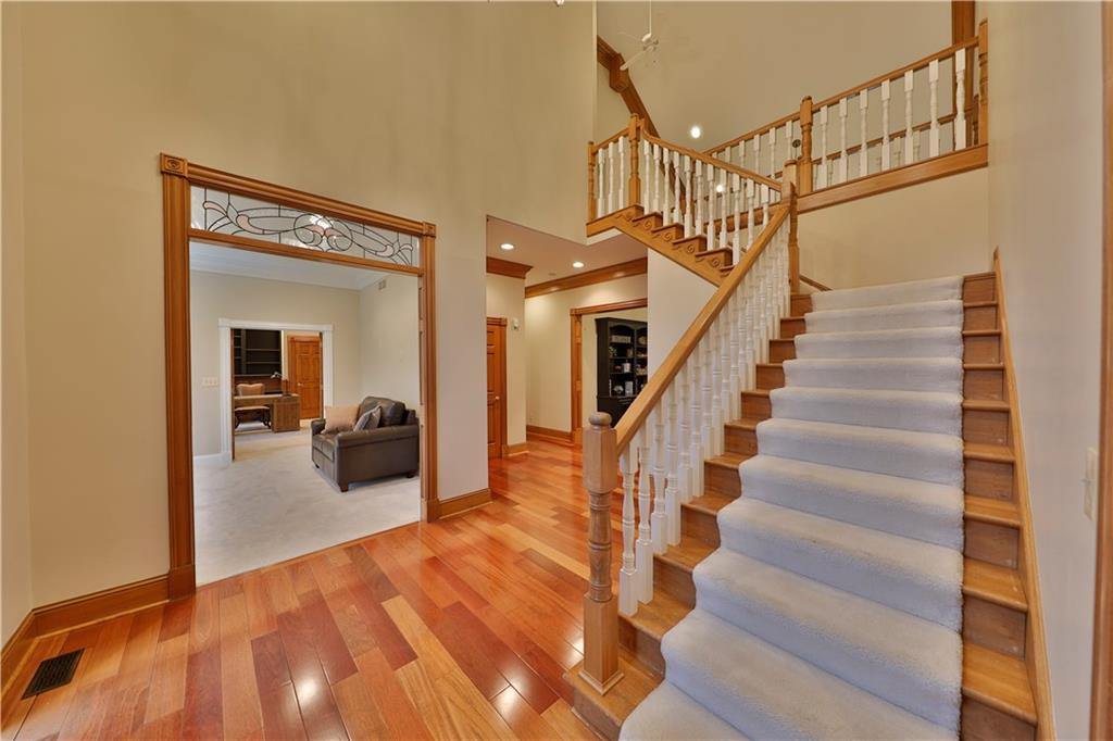 8037 Sargent Ridge Indianapolis, IN 46256 - Photo 4 of 34 Gallery Image 4