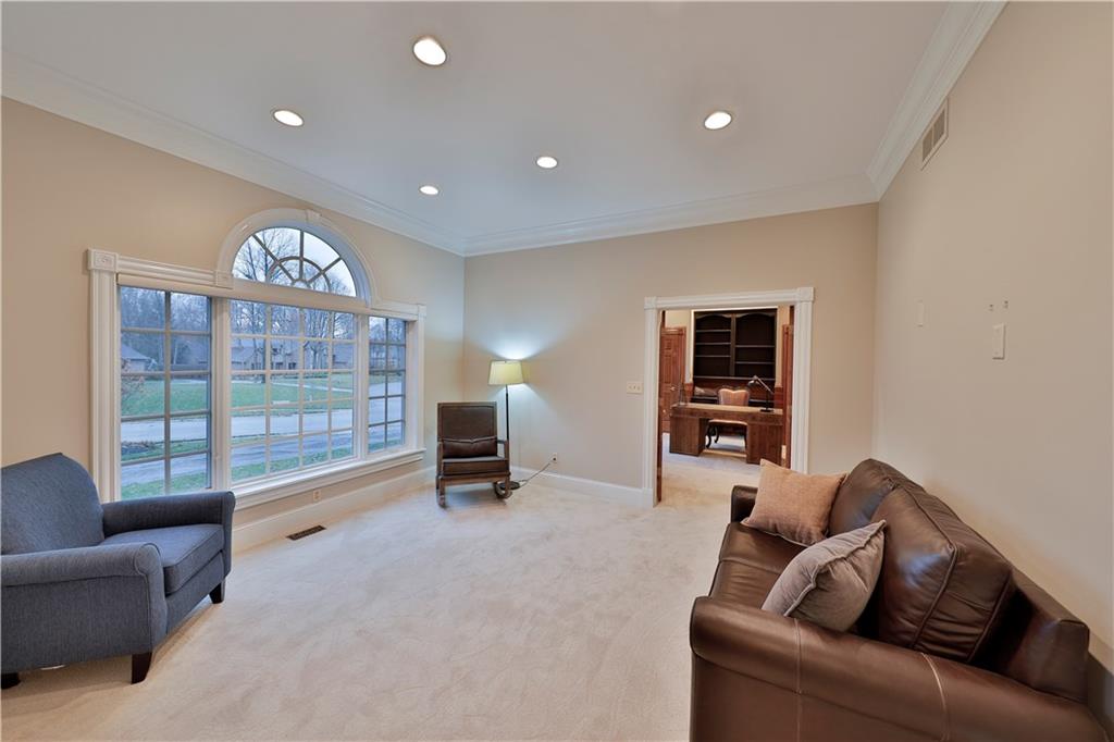 8037 Sargent Ridge Indianapolis, IN 46256 - Photo 6 of 34 Gallery Image 6