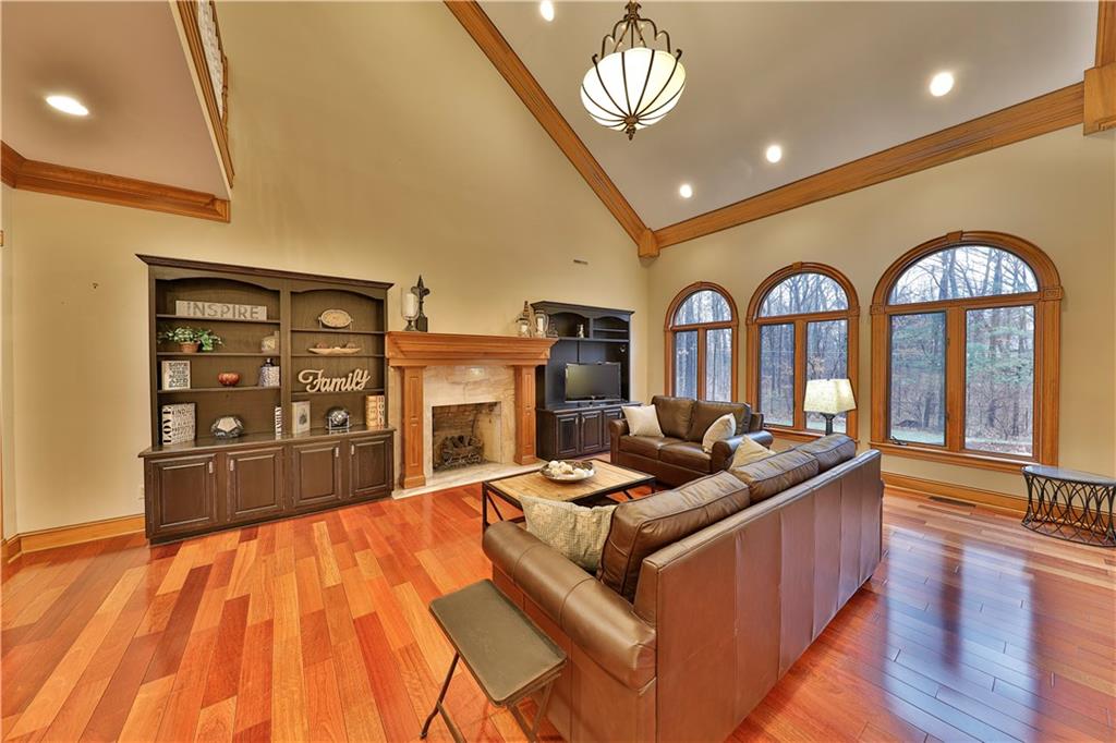 8037 Sargent Ridge Indianapolis, IN 46256 - Photo 9 of 34 Gallery Image 9