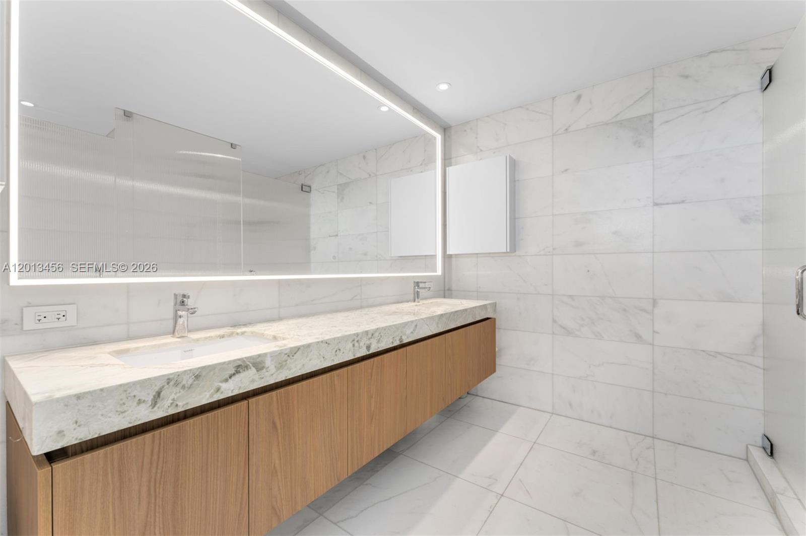 500 Alton Road, Unit 2904 Miami Beach, FL 33139 - Photo 15 of 22