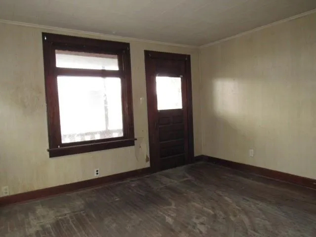 $25,000 | 811 Prospect Avenue, Charleroi, PA 15022