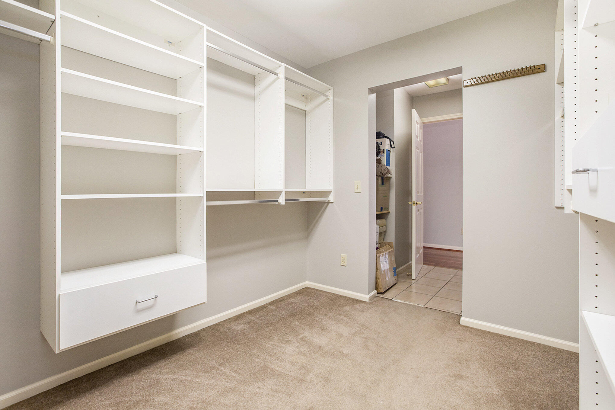 3680 Miller Road Ann Arbor, MI 48103 - Photo 23 of 52 Walk in