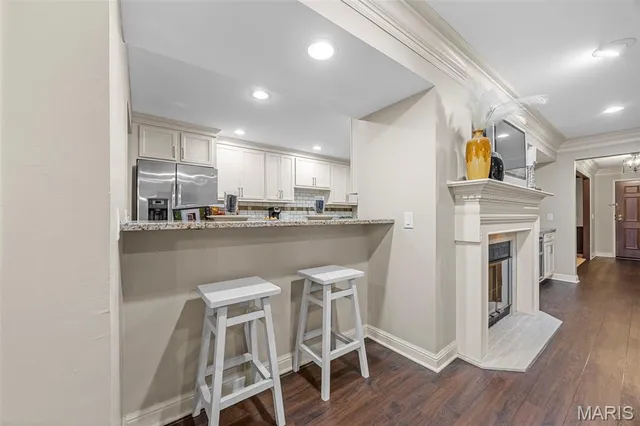 $410,000 | 14300 East Conway Meadows Court, Unit 302, Chesterfield, MO 63017