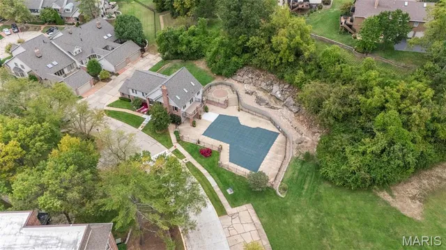 $410,000 | 14300 East Conway Meadows Court, Unit 302, Chesterfield, MO 63017