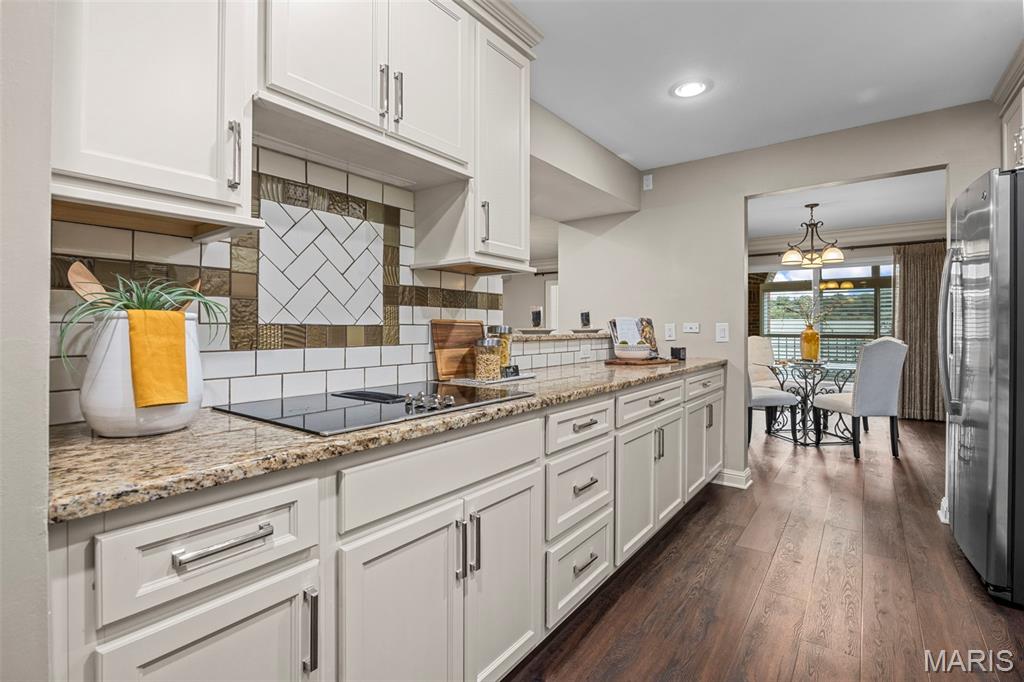 14300 East Conway Meadows Court, Unit 302 Chesterfield, MO 63017 - Photo 7 of 41