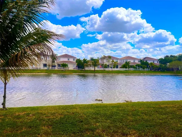 $4,650 | 11336 Northwest 47th Lane, Doral, FL 33178