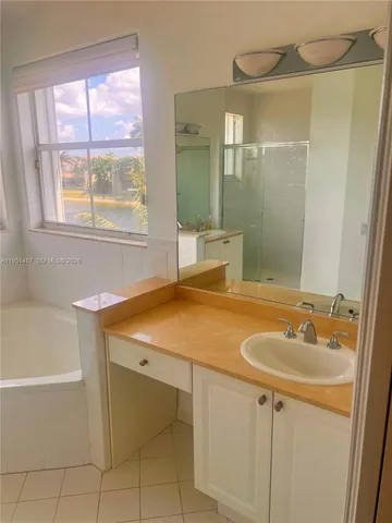 $4,650 | 11336 Northwest 47th Lane, Doral, FL 33178