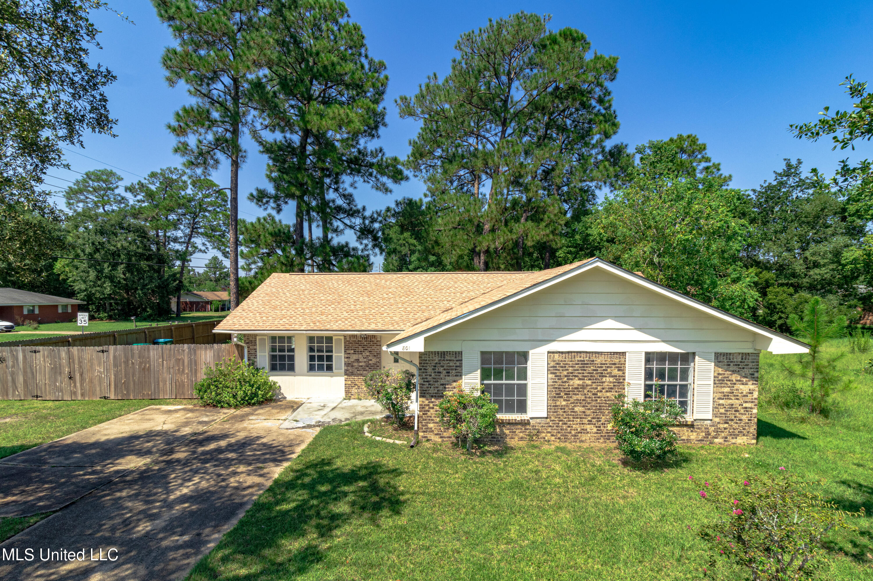 801 Hemlock Road Gulfport, MS 39503 - Photo 1 of 17 IMG_1509