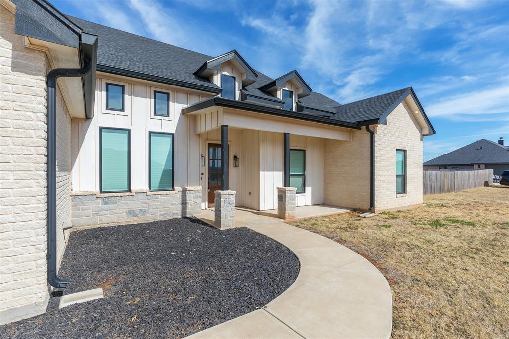 126 Crosswind Trail Ovalo, TX 79541 - Photo 2 of 38