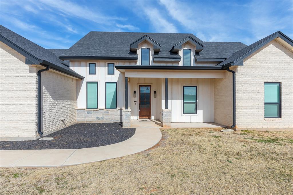 126 Crosswind Trail Ovalo, TX 79541 - Photo 3 of 38