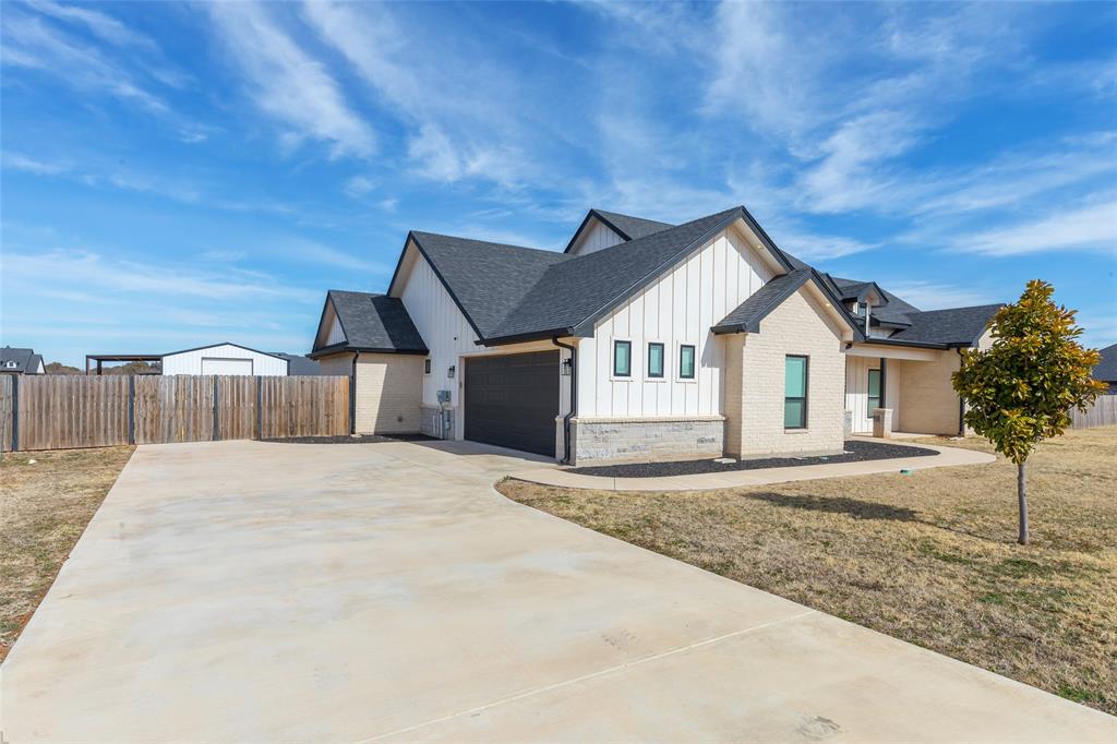 126 Crosswind Trail Ovalo, TX 79541 - Photo 4 of 38