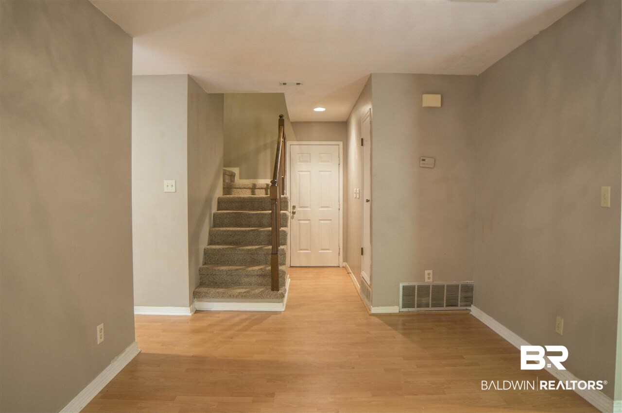 7255 Jay Lane Fairhope, AL 36532 - Photo 7 of 45 Front Entry