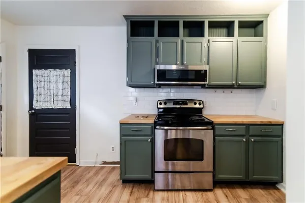 $211,000 | 307 Riley Street, Atchison, KS 66002
