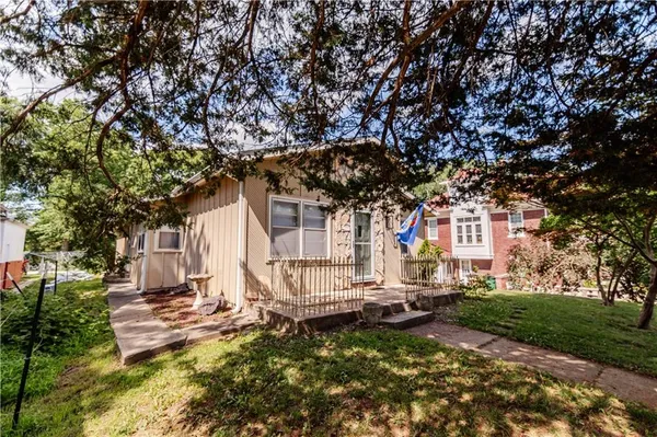 $211,000 | 307 Riley Street, Atchison, KS 66002