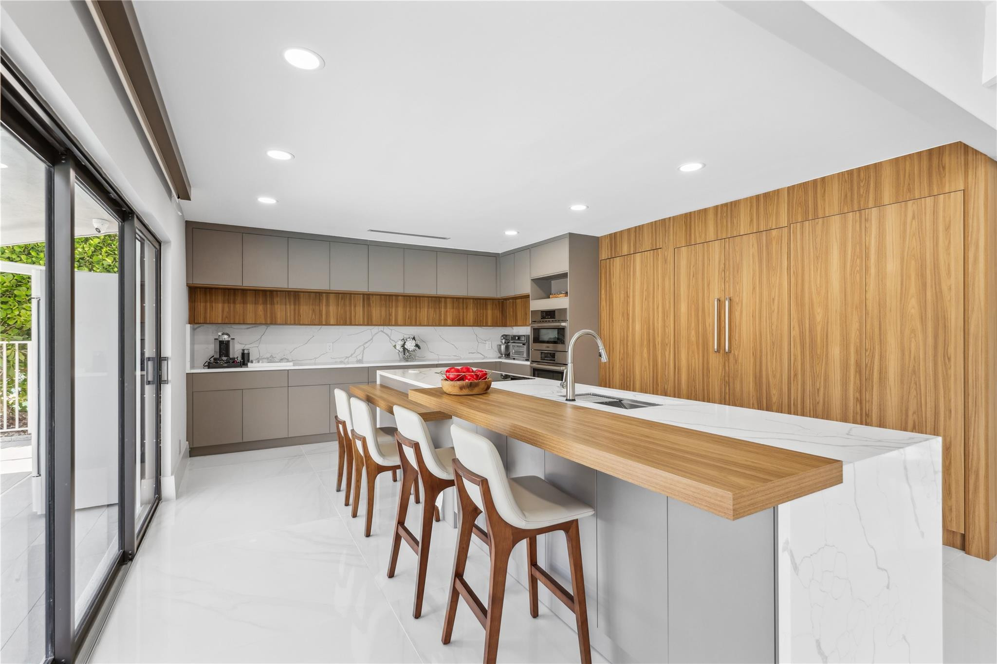 2901 Northeast 46th Street Lighthouse Point, FL 33064 - Photo 22 of 79 Photo 22