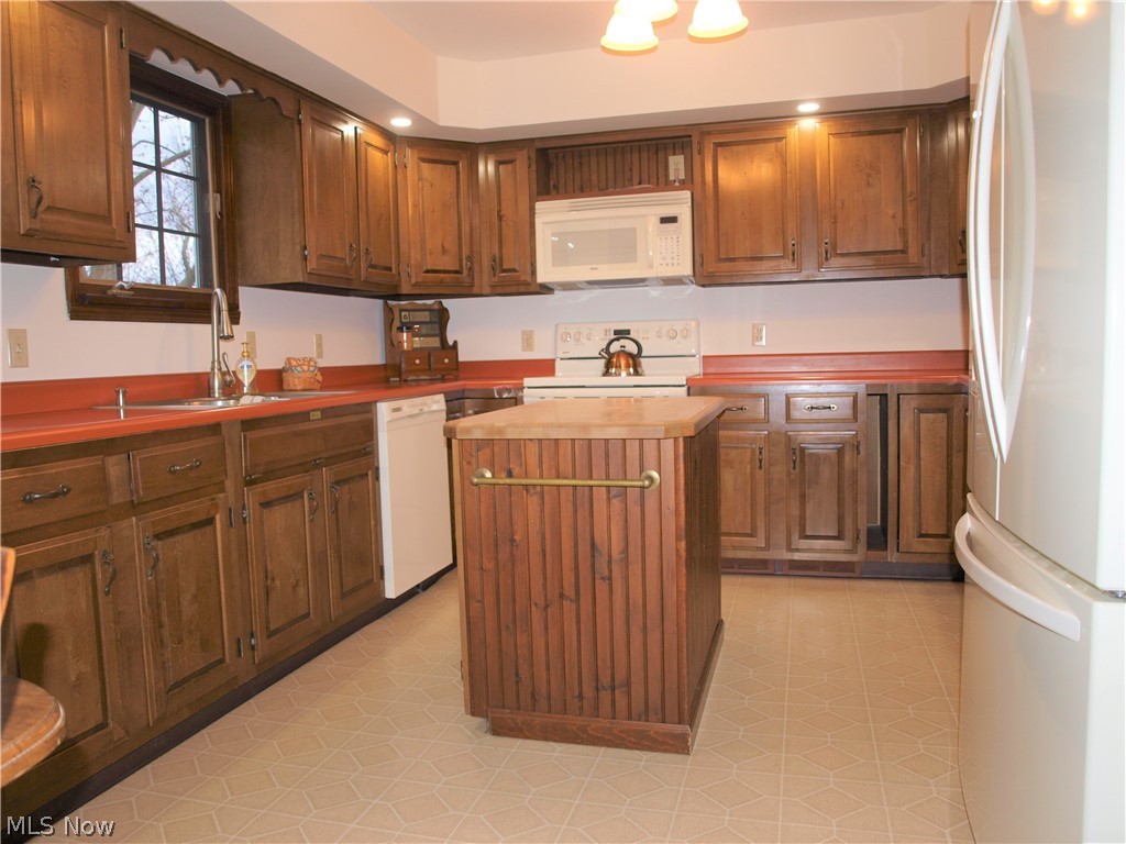 5055 Camp Road Ravenna, OH 44266 - Photo 4 of 31