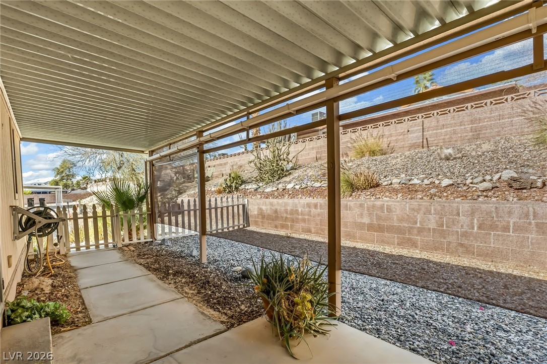 3176 Arroya Court Laughlin, NV 89029 - Photo 5 of 42