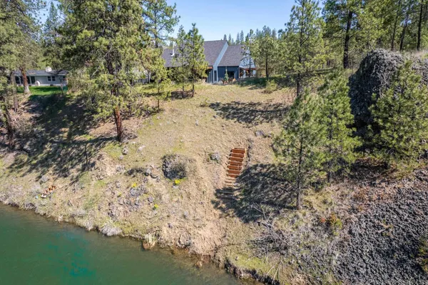 $1,350,000 | 11411 North Nine Mile Road, Nine Mile Falls, WA 99026
