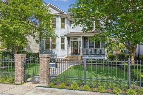 $1,325,000 | 2216 Arlington Street, Houston, TX 77008