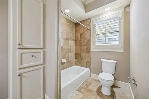 $1,325,000 | 2216 Arlington Street, Houston, TX 77008