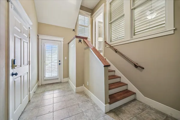 $1,325,000 | 2216 Arlington Street, Houston, TX 77008