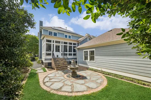 $1,325,000 | 2216 Arlington Street, Houston, TX 77008