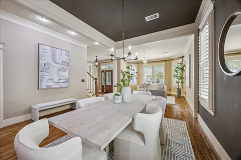 $1,325,000 | 2216 Arlington Street, Houston, TX 77008