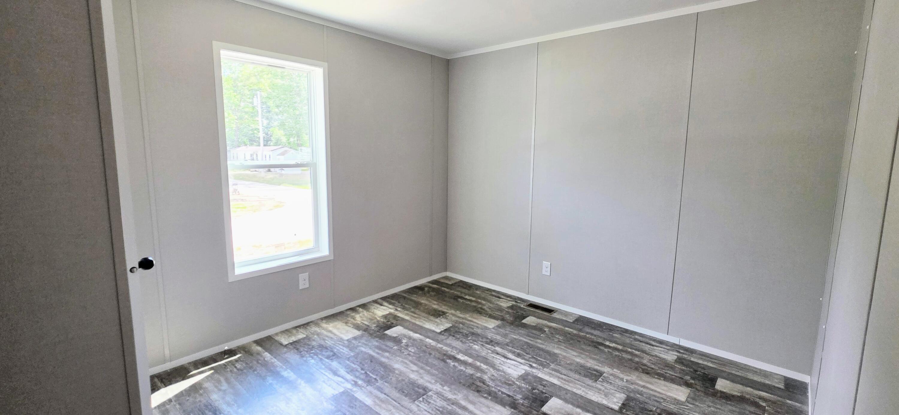 127 Shaker Road, Unit 32 Gray, ME 04039 - Photo 10 of 13 10