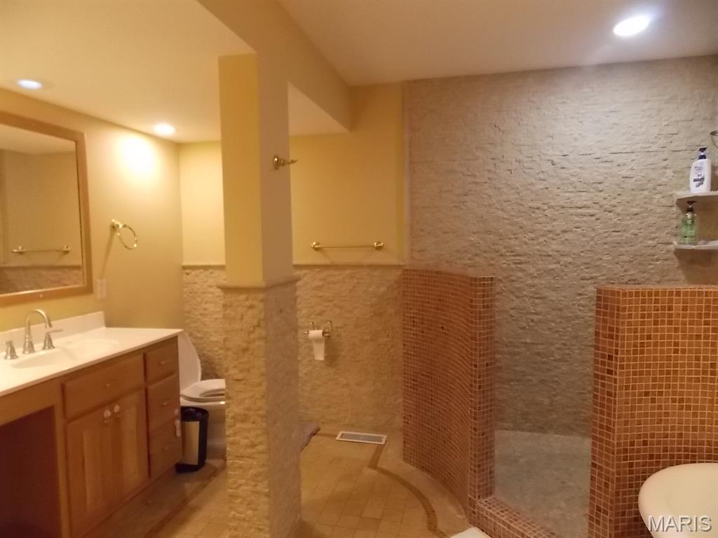 1301 Lurlyn Road Poplar Bluff, MO 63901 - Photo 12 of 21