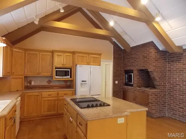 $549,900 | 1301 Lurlyn Road, Poplar Bluff, MO 63901