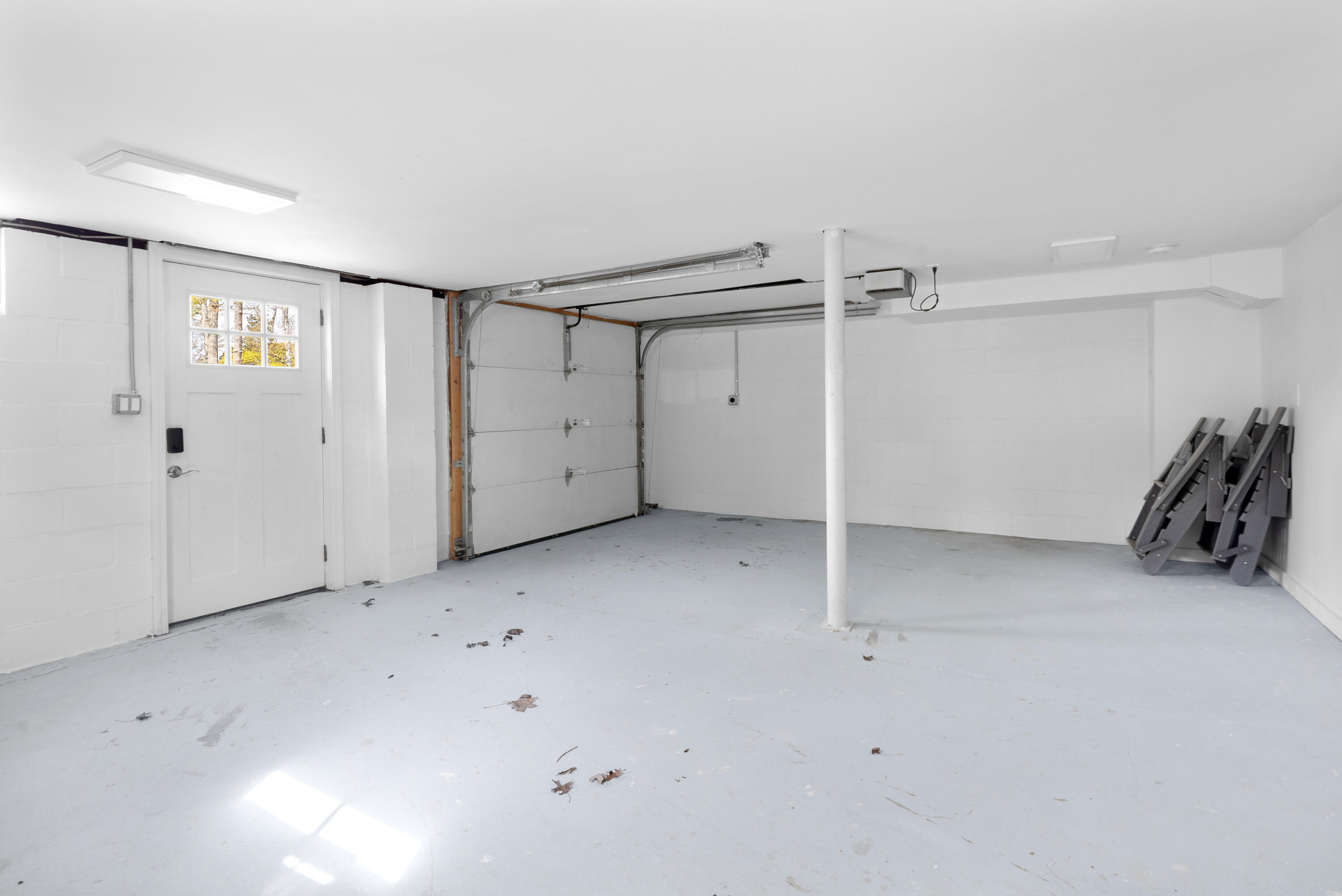 8 Pine Tree Drive Wareham, MA 02532 - Photo 35 of 36 a view of room with walk in closet