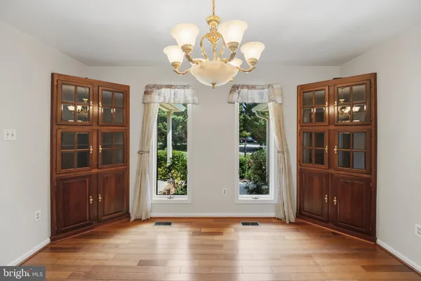 $1,100,000 | 7426 Oakcrest Lane, Clarksville, MD 21029