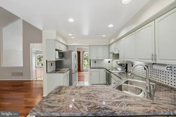 $1,100,000 | 7426 Oakcrest Lane, Clarksville, MD 21029