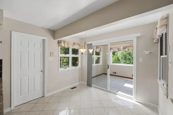 $1,100,000 | 7426 Oakcrest Lane, Clarksville, MD 21029