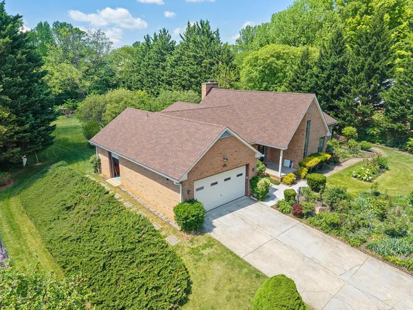 $1,100,000 | 7426 Oakcrest Lane, Clarksville, MD 21029