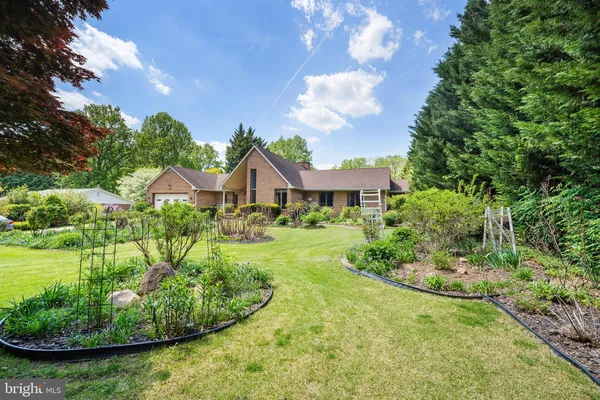 $1,100,000 | 7426 Oakcrest Lane, Clarksville, MD 21029