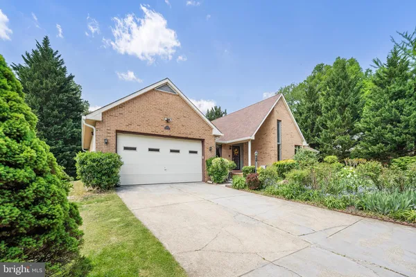 $1,100,000 | 7426 Oakcrest Lane, Clarksville, MD 21029