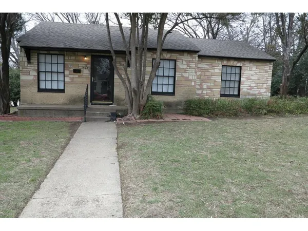 $1,500 | 7428 Gaston Avenue, Fort Worth, TX 76116