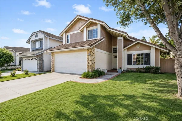 $4,650 | 33 Wakefield, Irvine, CA 92620