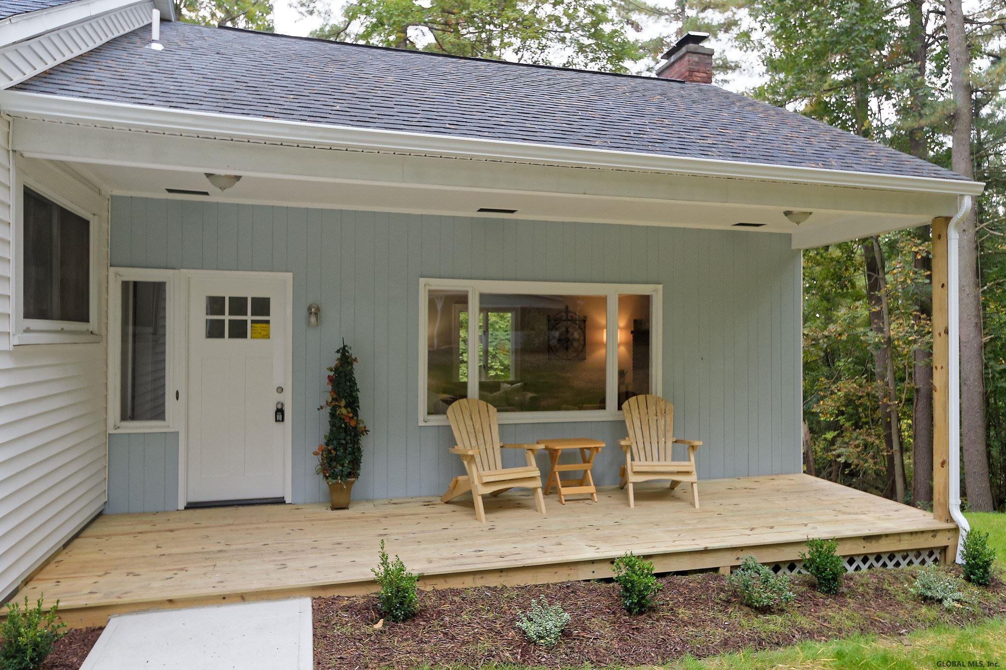 495 Gordon Road Rotterdam, NY 12306 - Photo 4 of 46 Photo 4