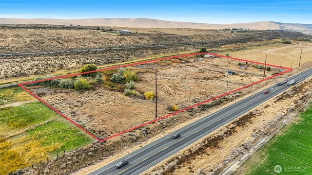 a view of an ocean beach