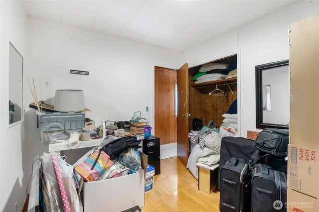 a view of walk in closet