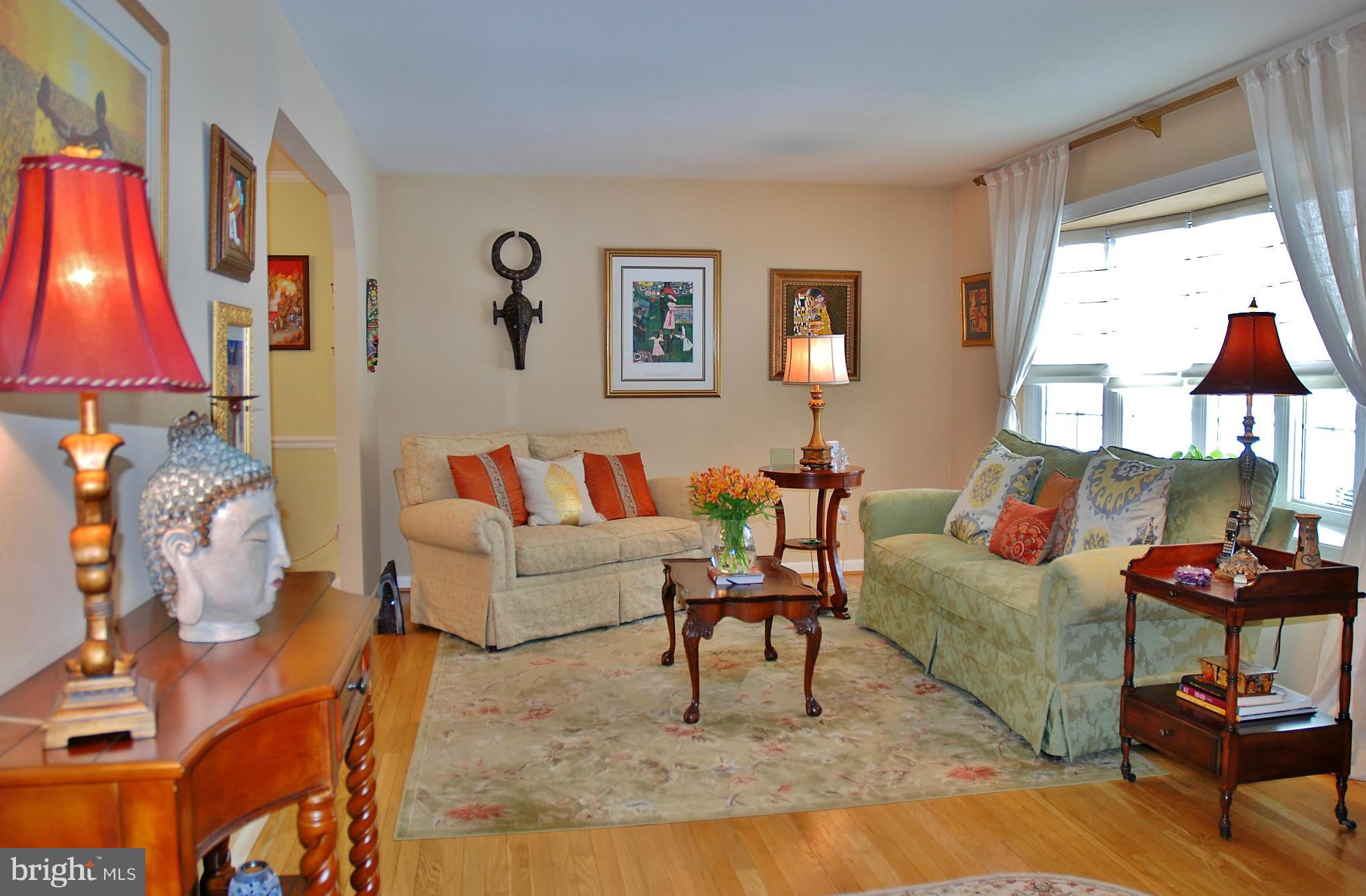 12702 Rigdale Terrace Silver Spring, MD 20904 - Photo 2 of 25 Living Room