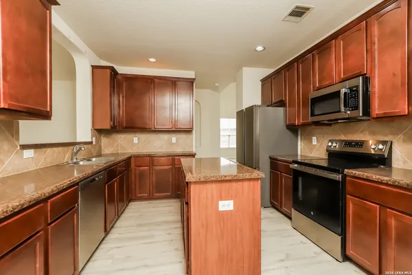 $2,250 | 11607 Lemonmint Parkway, San Antonio, TX 78245