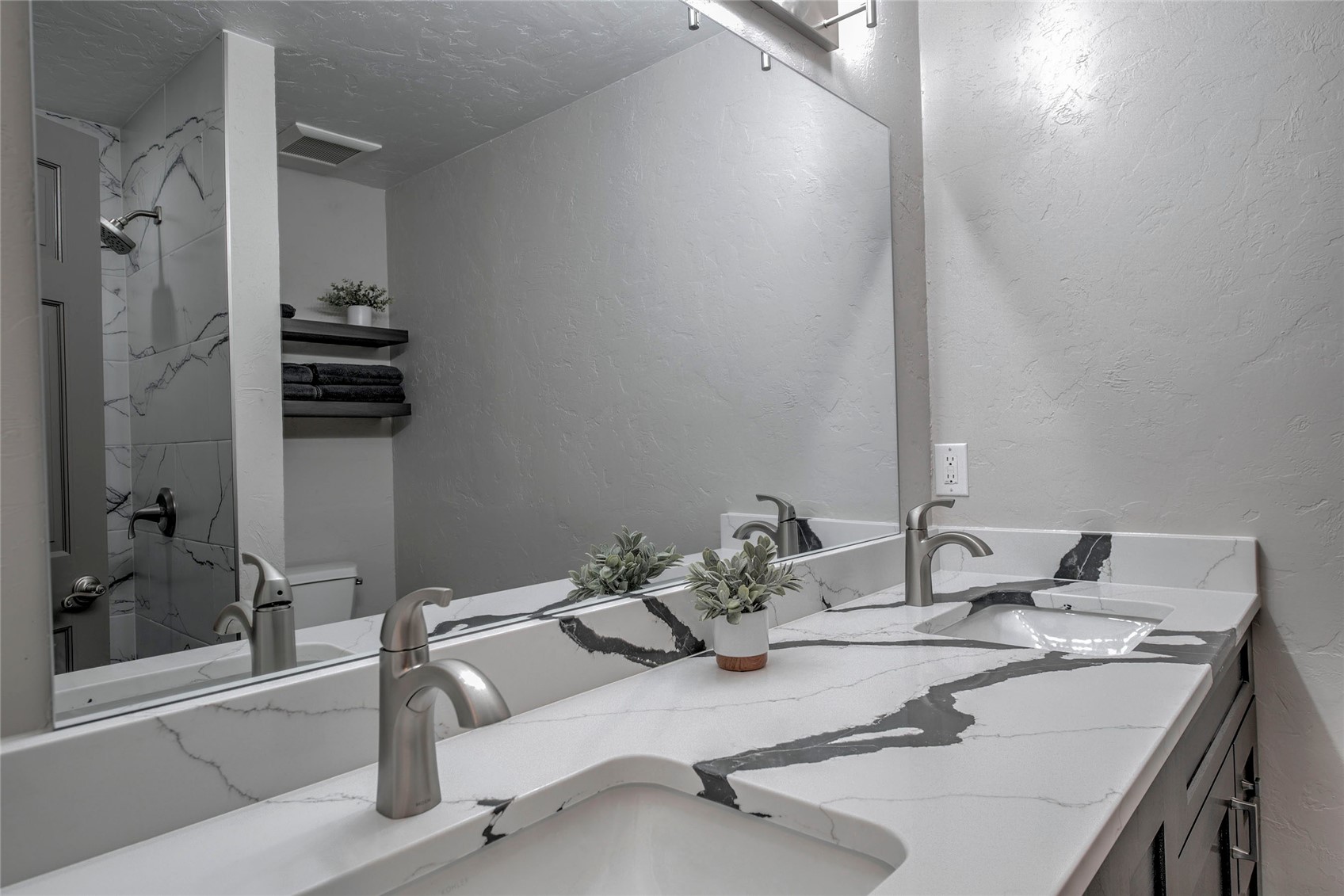 74 Big Elk Road Dillon, CO 80435 - Photo 12 of 37 Main Floor 3/4 Bathroom