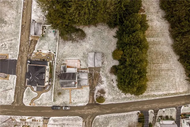 $279,000 | 147 Carmichaels Street, Rices Landing, PA 15357