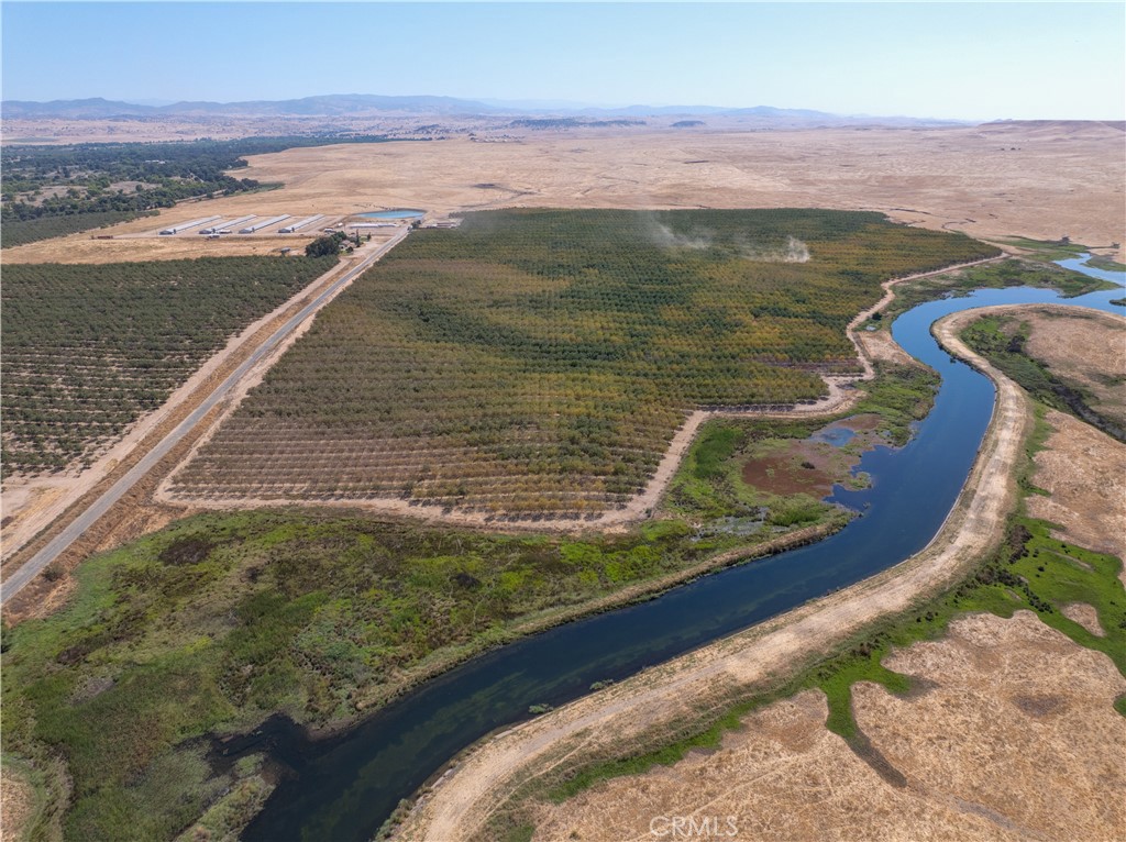 0 Robinson Road Snelling, CA 95369 - Photo 1 of 38 a view of a lake from a balcony