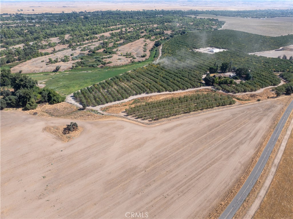 0 Robinson Road Snelling, CA 95369 - Photo 28 of 38 an aerial view of a house with yard